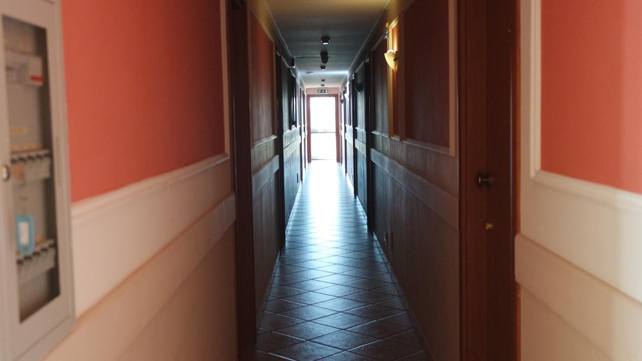阿格利特玛瑟利亚里斯酒店 圣欧费米亚拉默齐亚 外观 照片